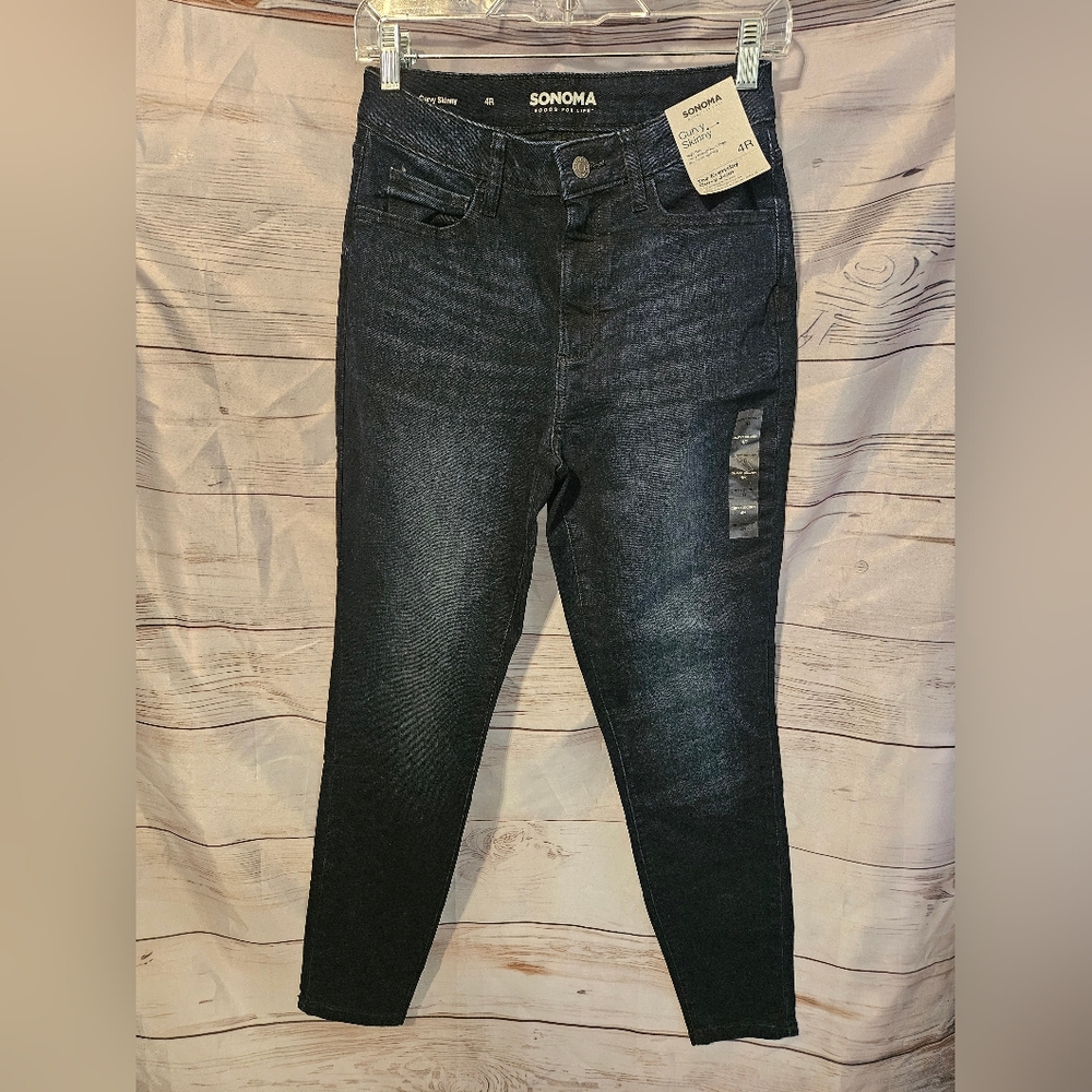 Sonoma Women's Everyday Curvy Jeans Size 4R